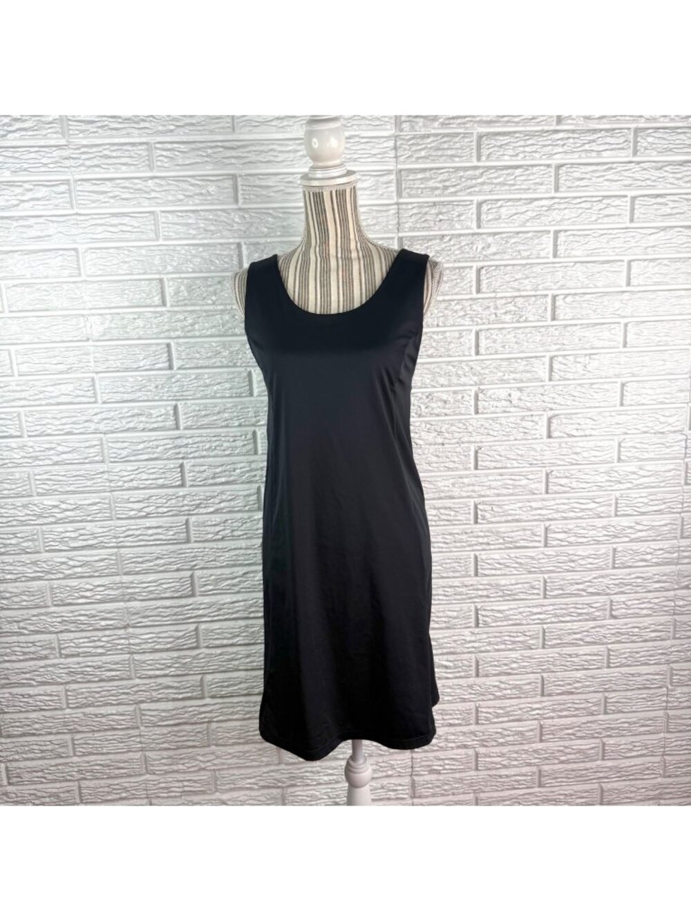Mondetta Black Performance Luxury Active Dress Built-In Sports Bra Size Medium
